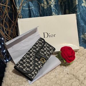 nwt Black and Gray Women's Bag